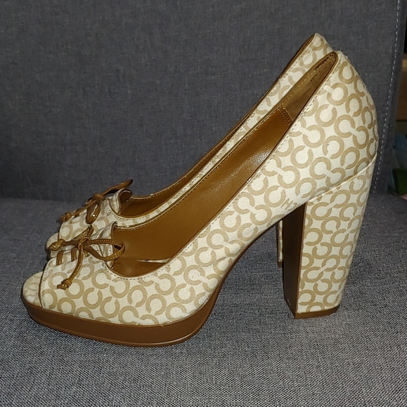 COACH Corey Peep Toe Pumps - Picture 3 of 6